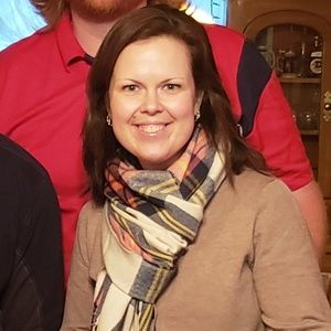 Meet your Posher, Dana